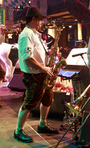 Peter am Saxophon - Oktoberfest 2016 in Hamburg